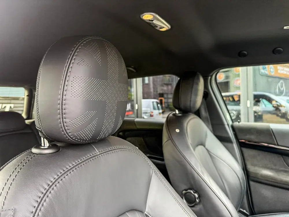 Mini Countryman 2.0 Cooper S E ALL4 John Cooper Works 2 uit 2021, foto 10