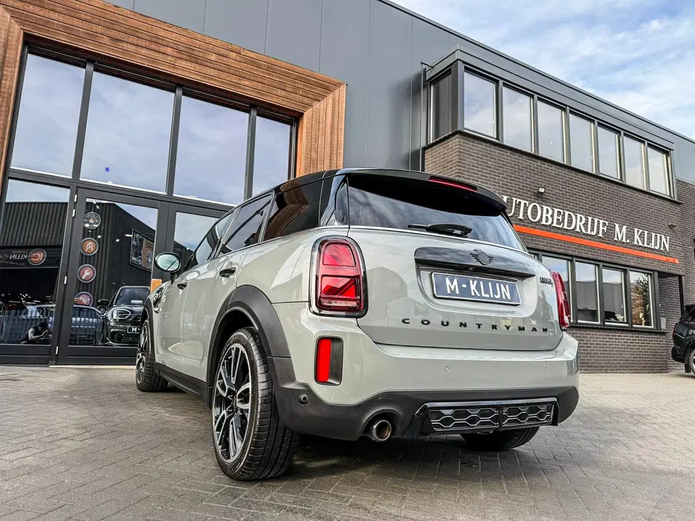 Mini Countryman 2.0 Cooper S E ALL4 John Cooper Works 2 uit 2021, foto 9
