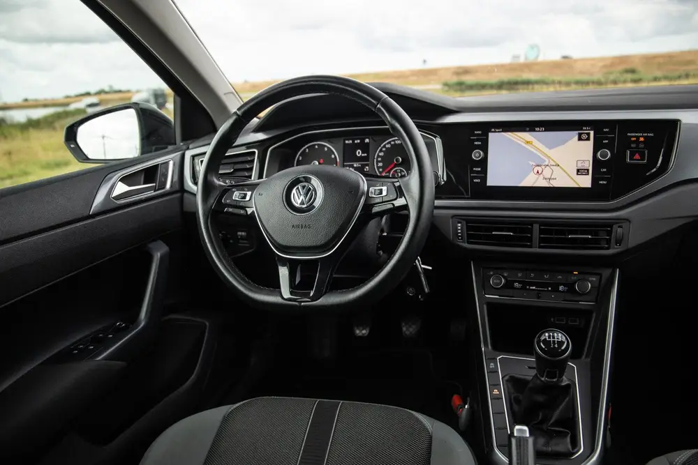 Volkswagen Polo 1.0 TSI Highline R-LINE / CARPLAY / NAVI / Z uit 2019, foto 18