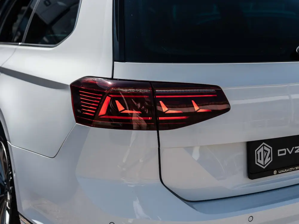 Volkswagen Passat Variant 1.4 TSI GTE | Pano | Leder | Surro uit 2022, foto 12