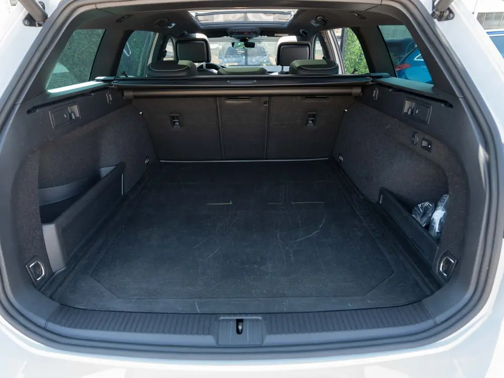 Volkswagen Passat Variant 1.4 TSI GTE | Pano | Leder | Surro uit 2022, foto 15