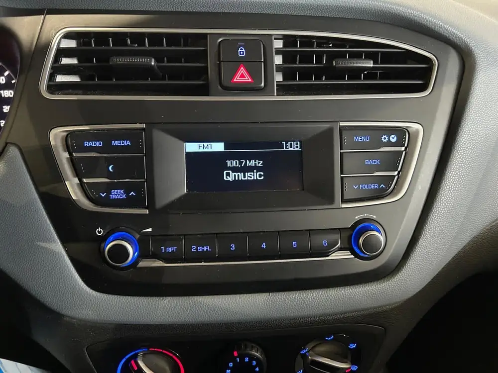 Hyundai I20 1.2 LP i-Drive Cool uit 2019, foto 20