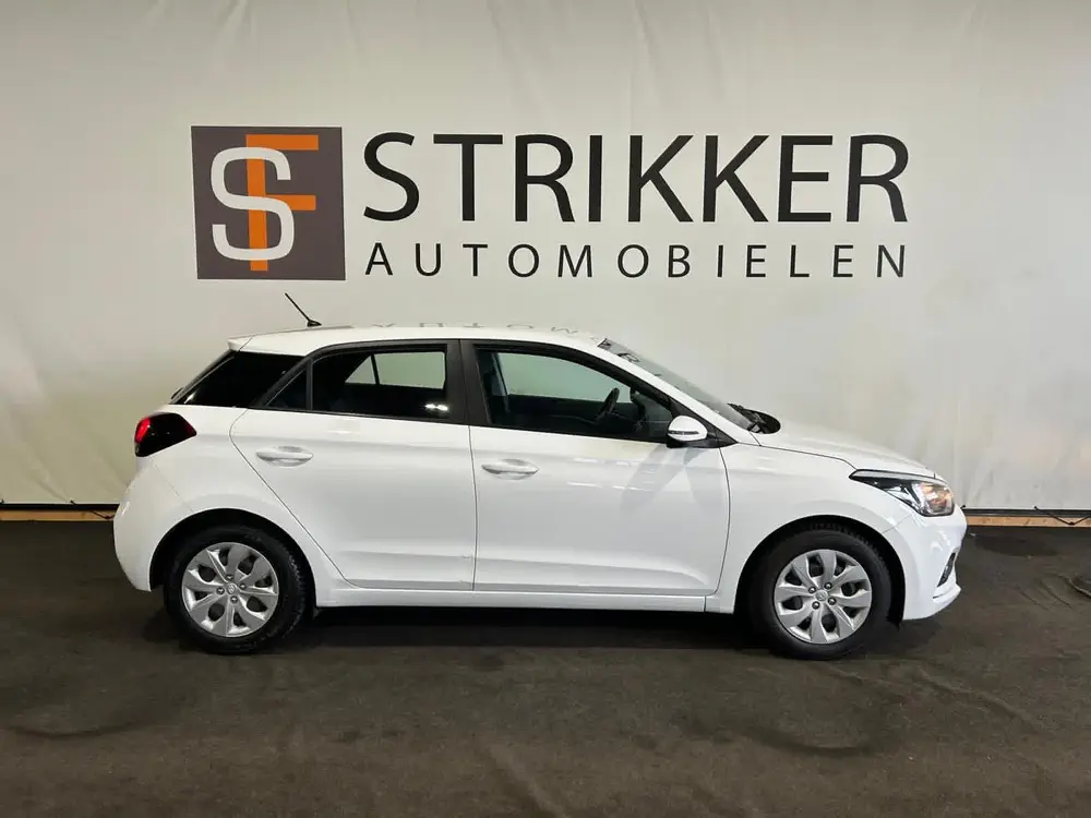 Hyundai I20 1.2 LP i-Drive Cool uit 2019, foto 4
