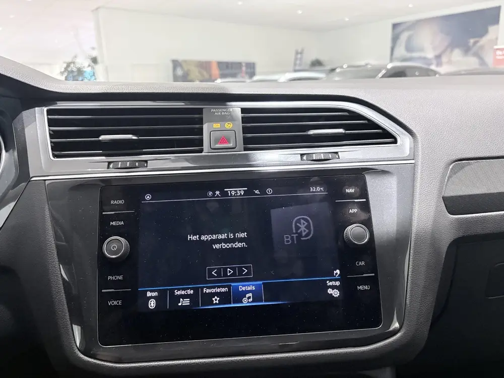 Volkswagen Tiguan Allspace 1.5 TSI R-Line uit 2021, foto 19