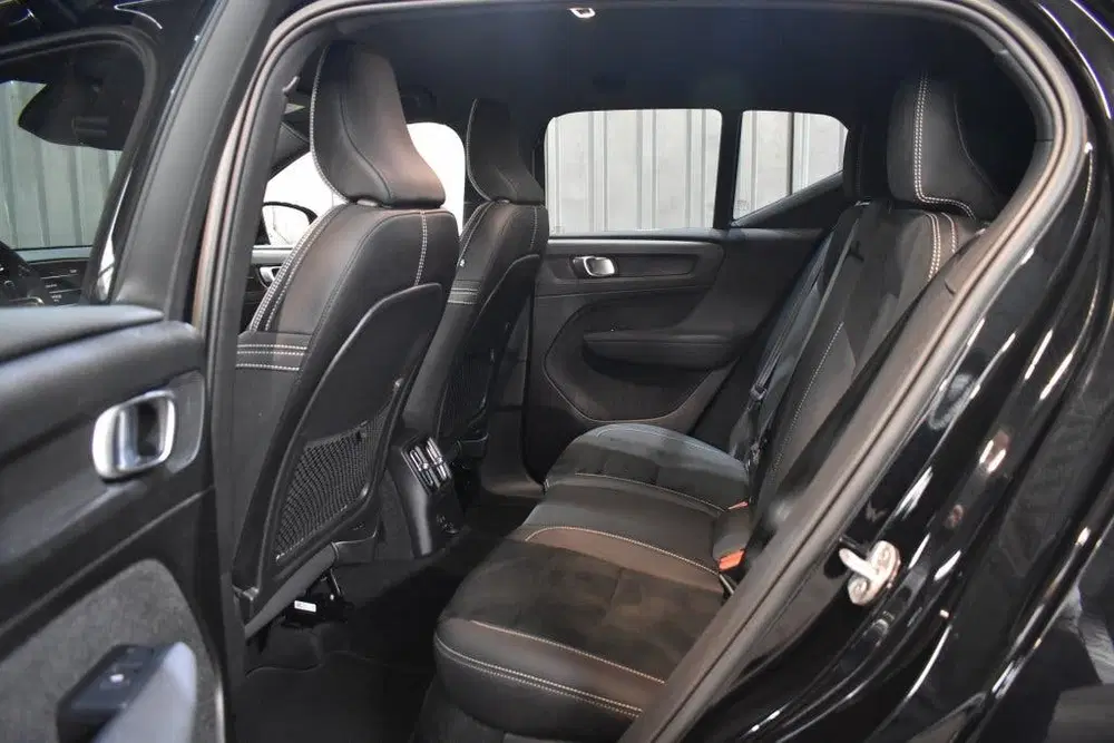 Volvo XC40 T5 262PK [Plug-In] Plus Dark uit 2022, foto 14