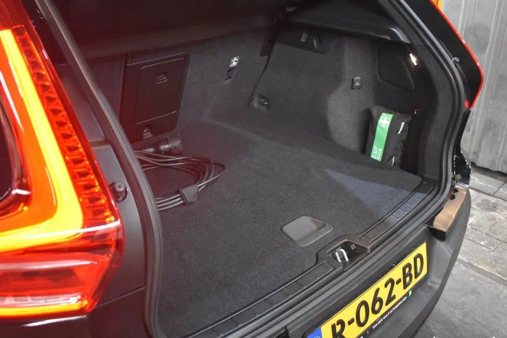 Volvo XC40 T5 262PK [Plug-In] Plus Dark uit 2022, foto 16