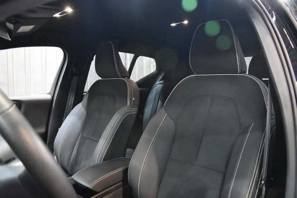 Volvo XC40 T5 262PK [Plug-In] Plus Dark uit 2022, foto 4