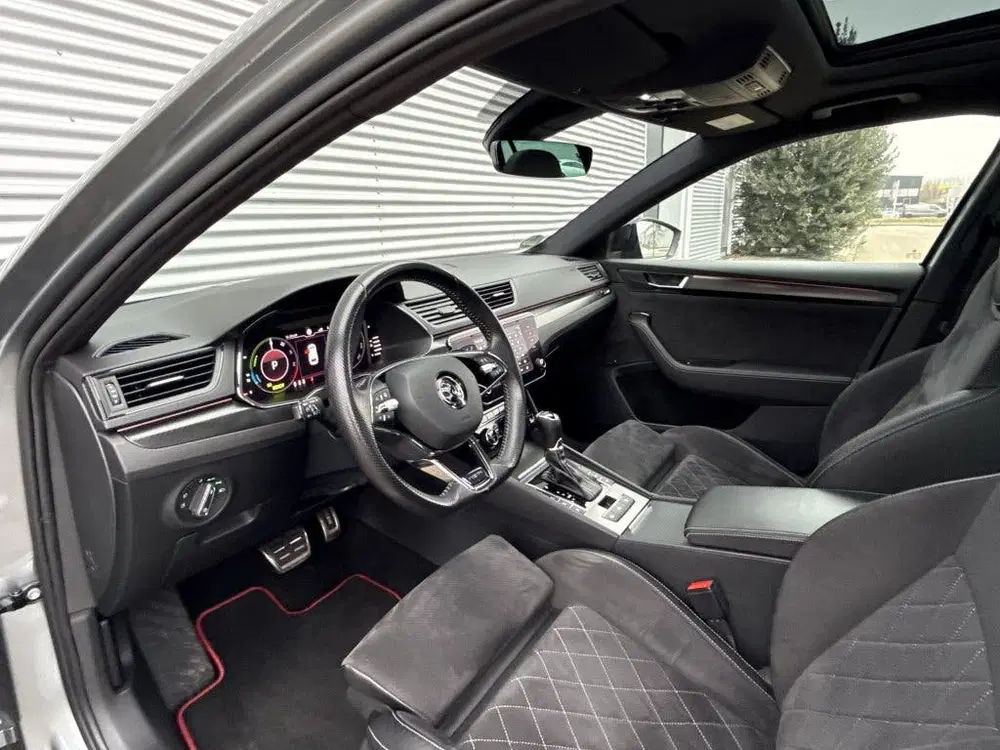 Skoda Superb 1.4 TSI iV Sportline Automaat Pano Canton uit 2021, foto 16
