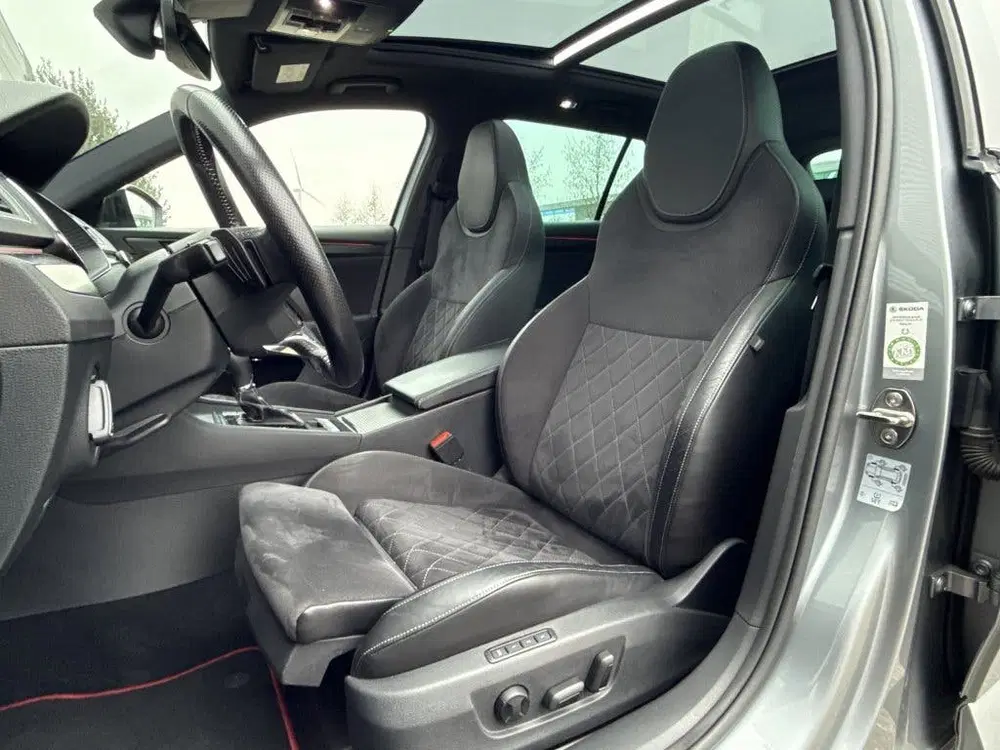 Skoda Superb 1.4 TSI iV Sportline Automaat Pano Canton uit 2021, foto 18