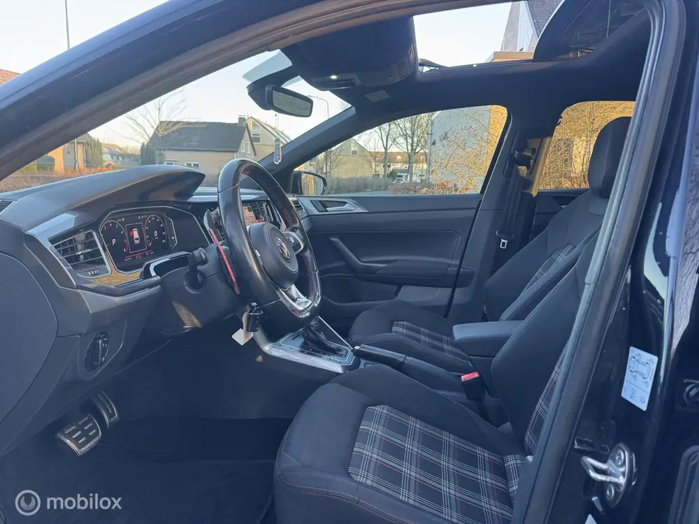Volkswagen Polo GTI2.0 TSI 200PK /ACC/CARPLAY/PANO/CAMERA/DO uit 2019, foto 6