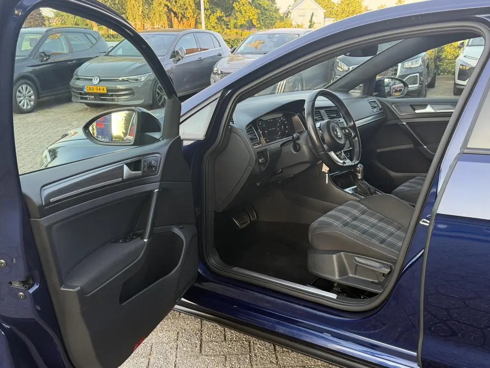 Volkswagen Golf 1.4 eHybrid GTE KLIMA | CRUISE | BOVAG ! uit 2020, foto 18