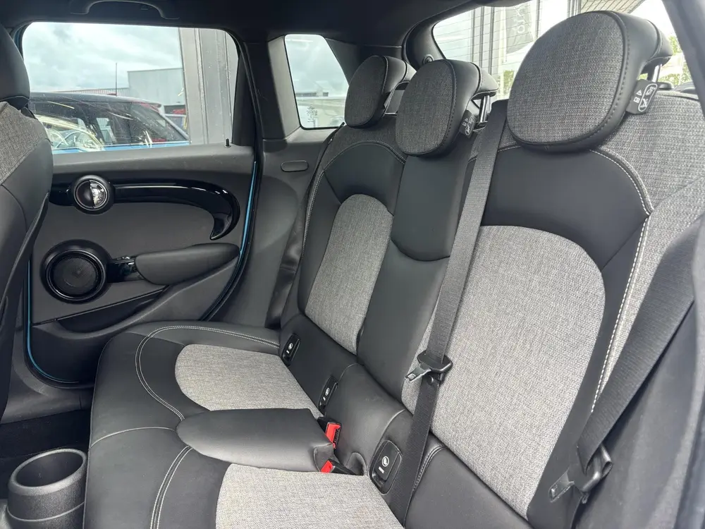 Mini 5-Deurs 1.5 Cooper Chili 136PK | PANO | NL AUTO | Luxe uit 2019, foto 14
