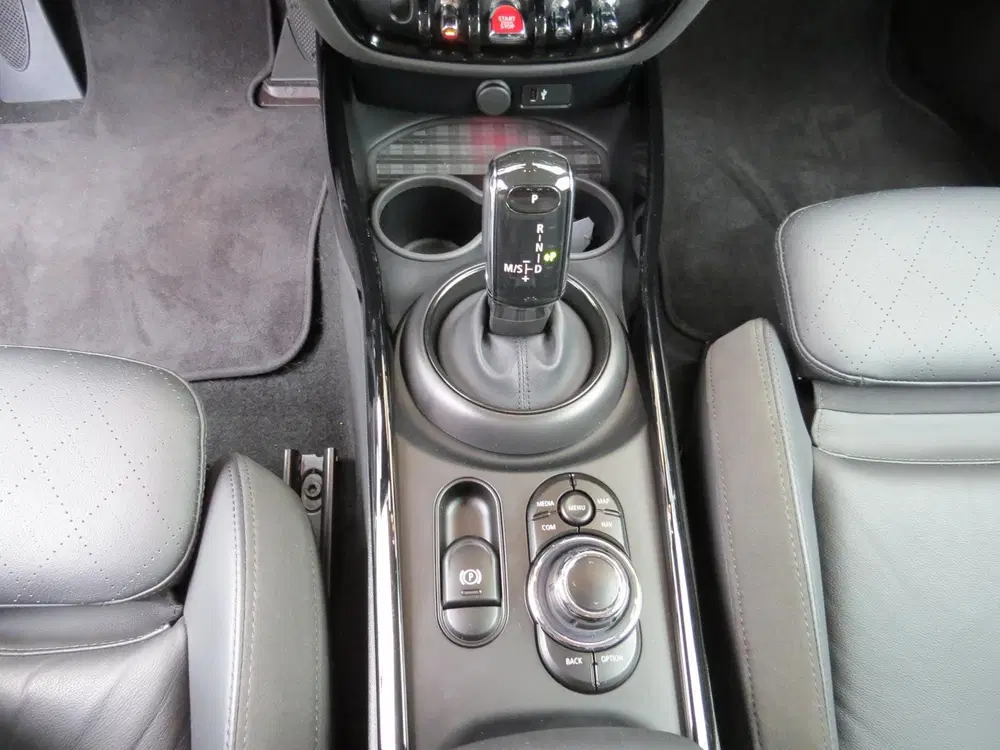 Mini Clubman 1.5 Cooper Business Edition *Automaat *Car uit 2022, foto 20
