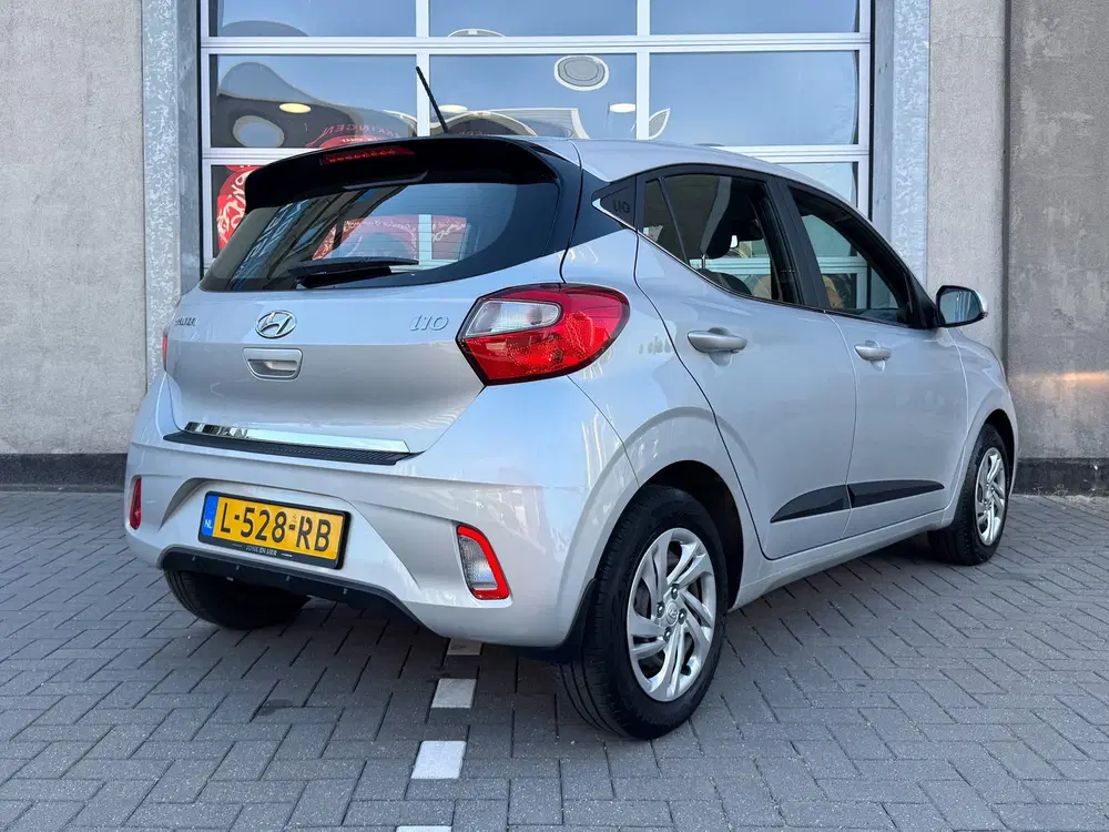 Hyundai i10 1.0 Comfort uit 2021, foto 2