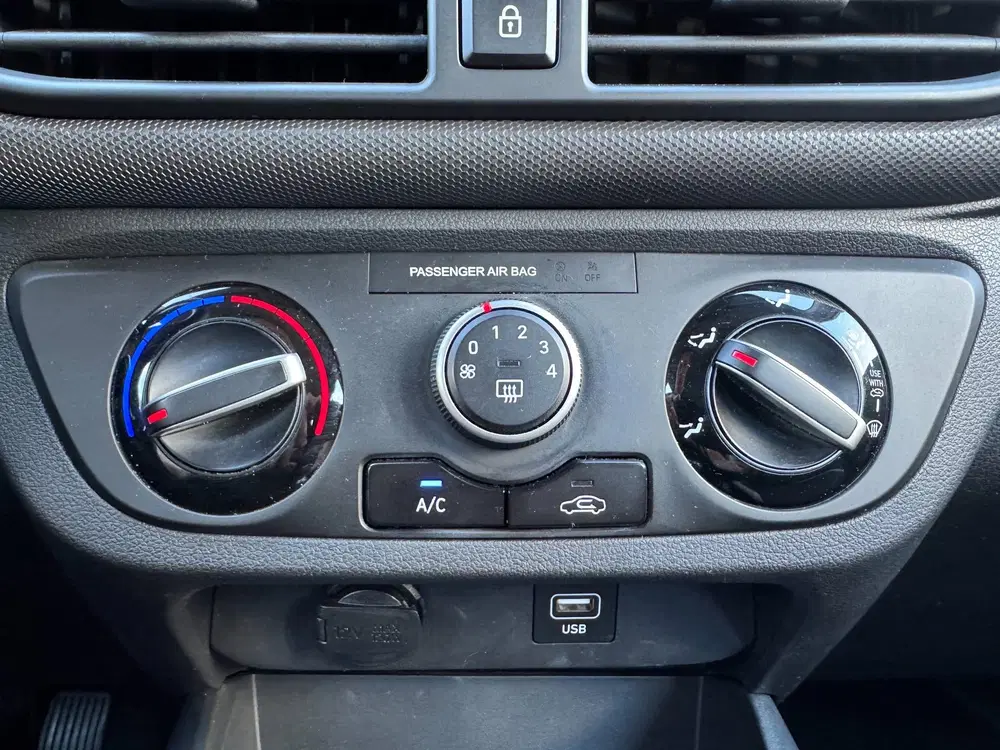 Hyundai i10 1.0 Comfort uit 2021, foto 9