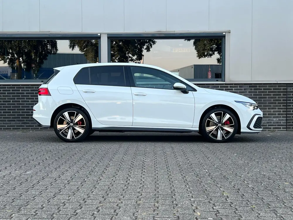 Volkswagen Golf 1.4 TSI eHybrid GTE - IQ. Light - Stoelverw uit 2022, foto 10
