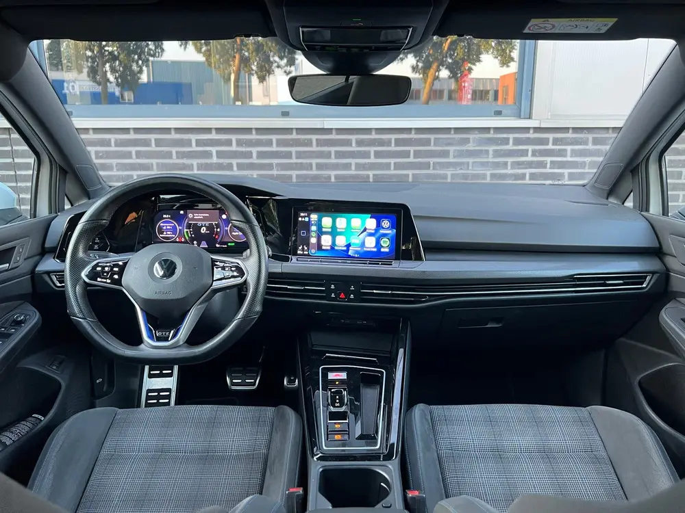 Volkswagen Golf 1.4 TSI eHybrid GTE - IQ. Light - Stoelverw uit 2022, foto 3