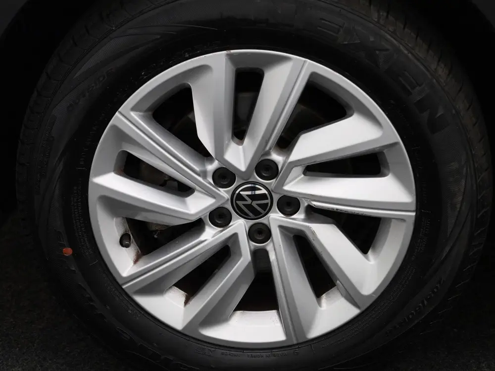 Volkswagen T-Cross 1.0 TSI Life | ACHTERUITRIJCAMERA | APPLE uit 2021, foto 13