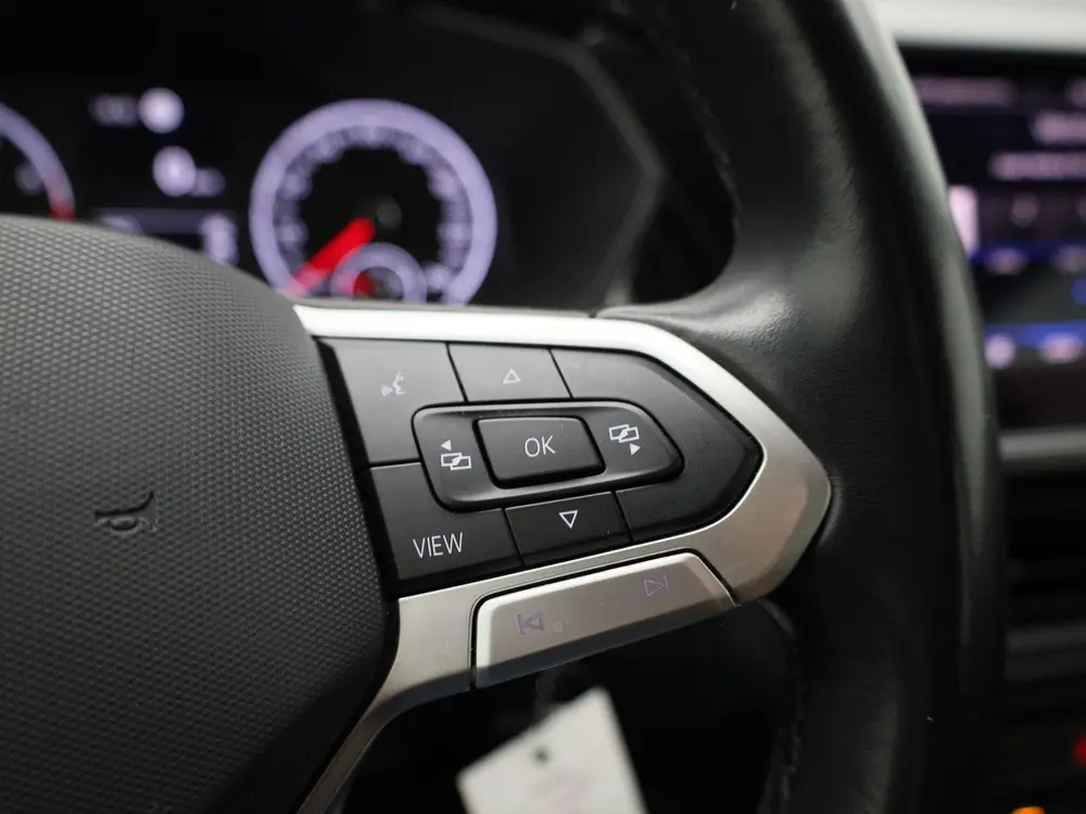 Volkswagen T-Cross 1.0 TSI Life | ACHTERUITRIJCAMERA | APPLE uit 2021, foto 16