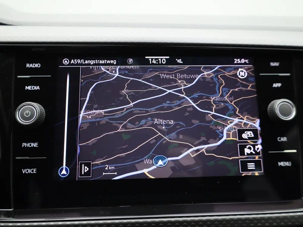 Volkswagen T-Cross 1.0 TSI Life | ACHTERUITRIJCAMERA | APPLE uit 2021, foto 17