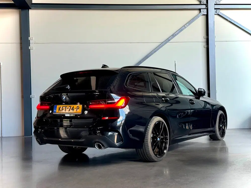BMW 3-serie 330e M-Sport uit 2022, foto 5