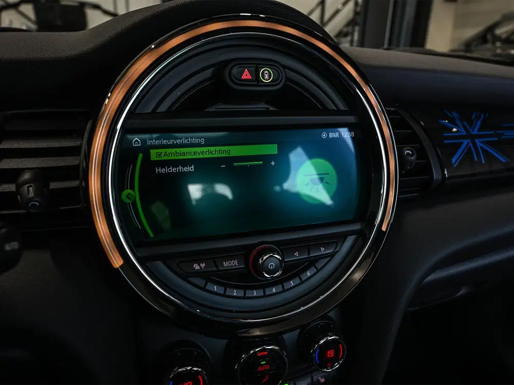 Mini Electric Yours 33 kWh uit 2020, foto 10