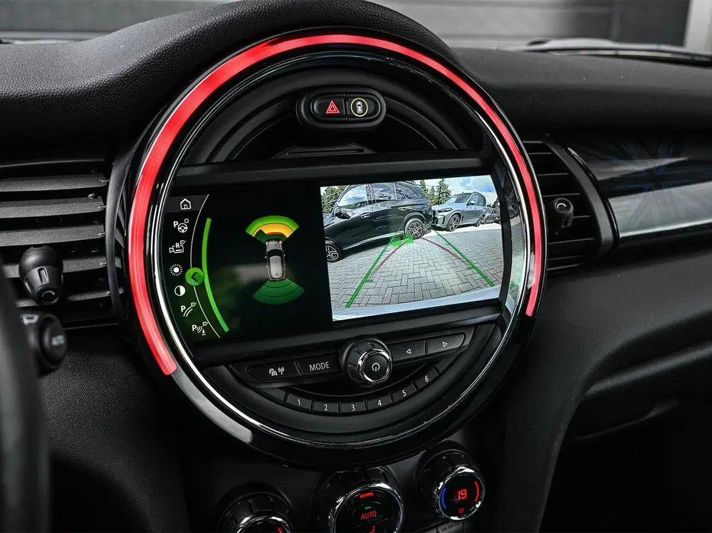 Mini Electric Yours 33 kWh uit 2020, foto 5
