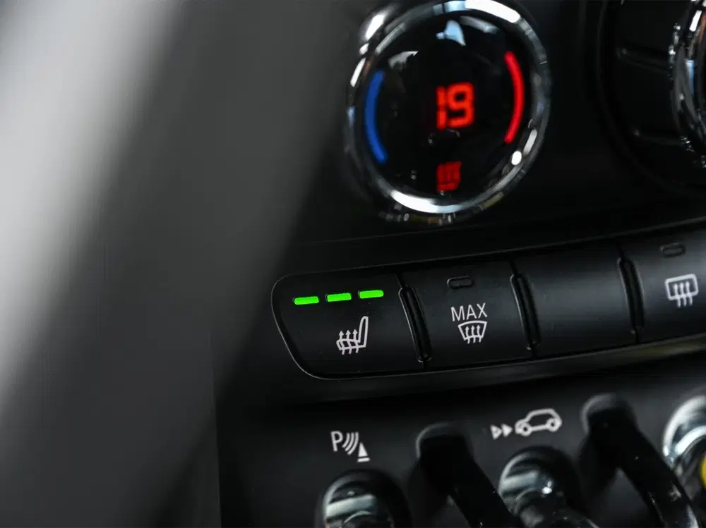 Mini Electric Yours 33 kWh uit 2020, foto 6
