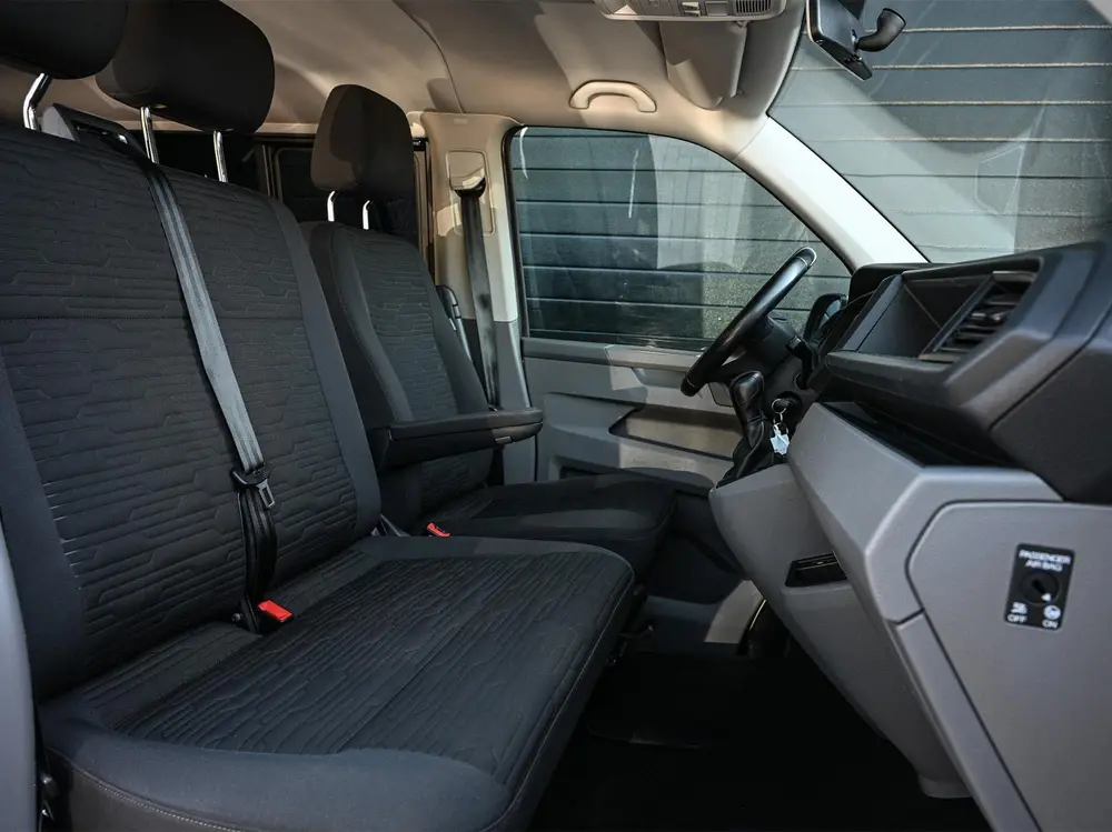 Volkswagen Transporter Caravelle 2.0 TDI L2H3 Highline 9p. | uit 2021, foto 2
