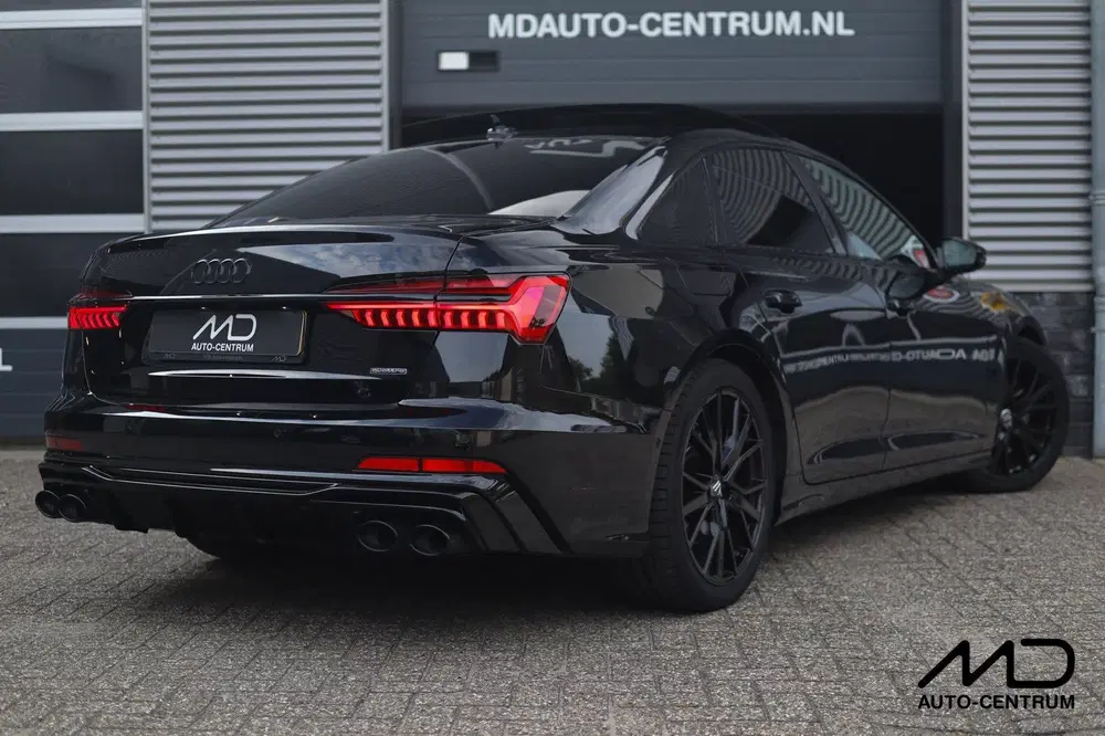 Audi A6 55 TFSI e quattro Competition S-Line 367 p uit 2020, foto 2