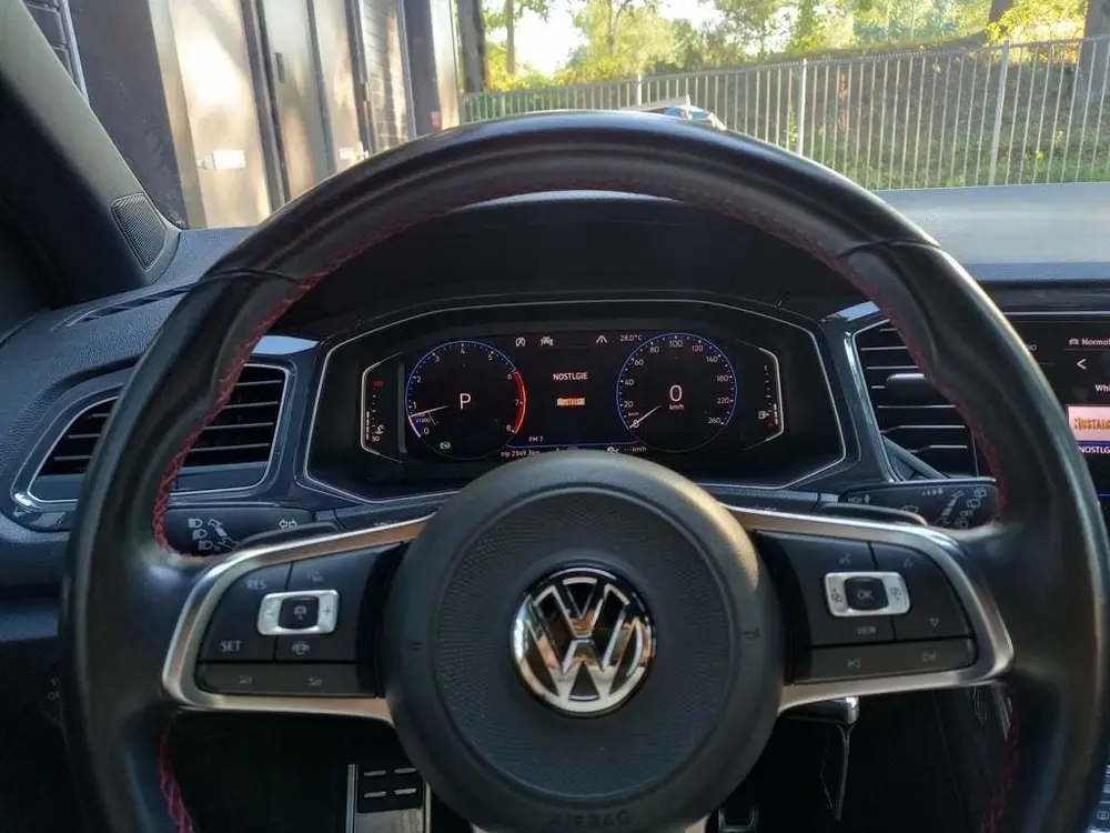 Volkswagen T-ROC 1.5 TSI Sport uit 2020, foto 7