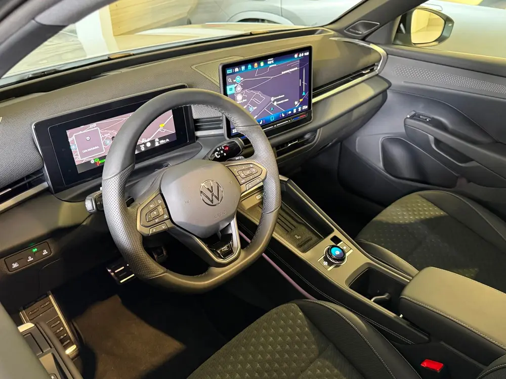 Volkswagen T-Roc 1.5 eTsi R-Line First Edition uit 2026, foto 14