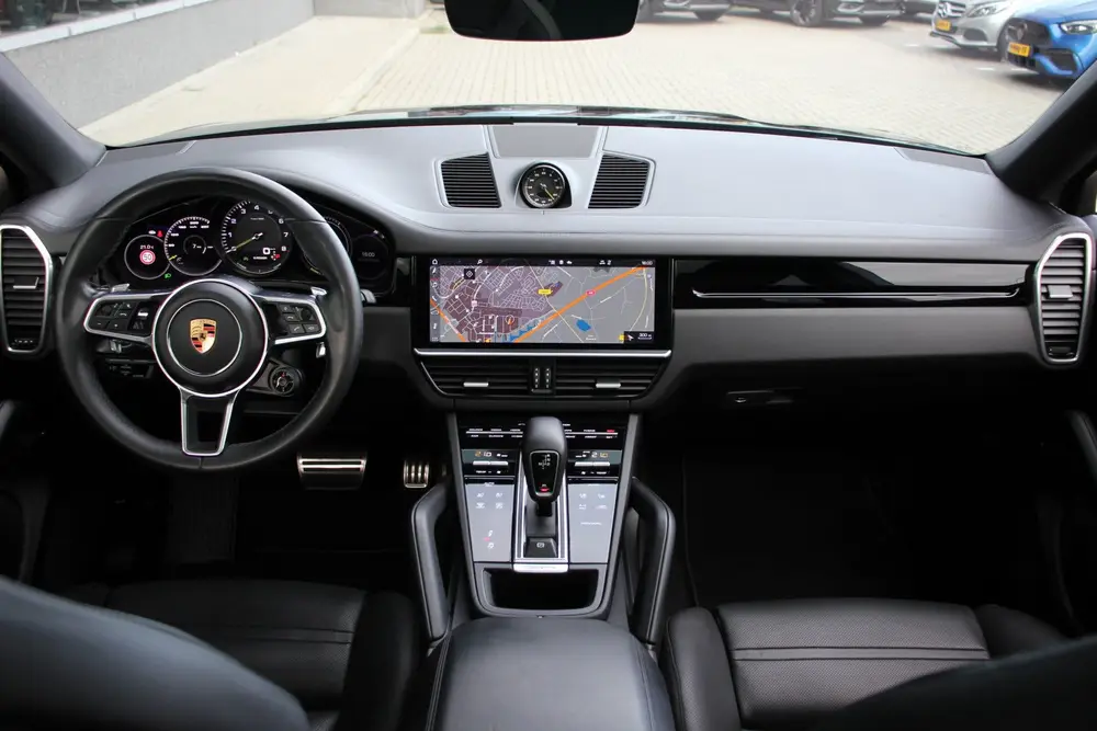 Porsche Cayenne Cayenne Coupé 3.0 E-Hybrid uit 2020, foto 12