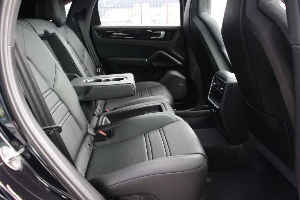 Porsche Cayenne Cayenne Coupé 3.0 E-Hybrid uit 2020, foto 14
