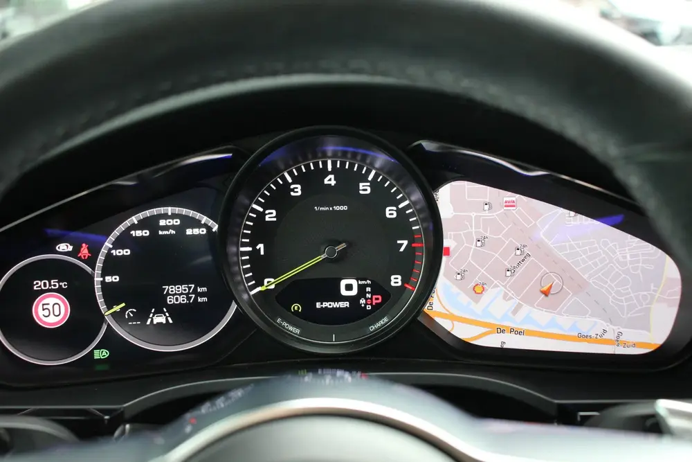 Porsche Cayenne Cayenne Coupé 3.0 E-Hybrid uit 2020, foto 17