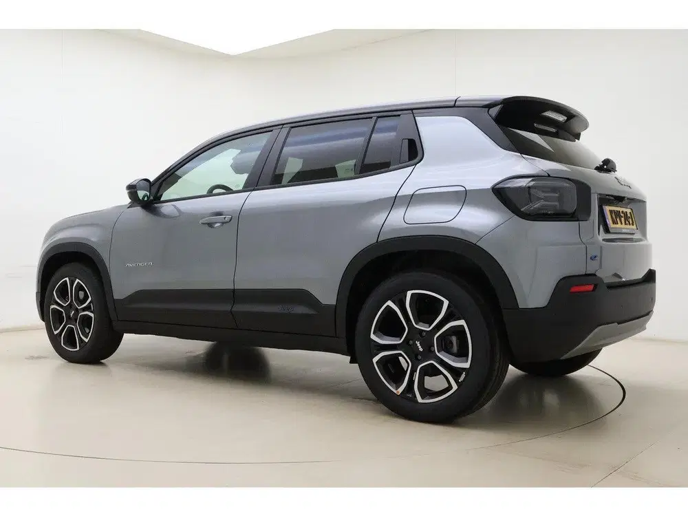 Jeep Avenger Summit 54 kWh uit 2026, foto 12