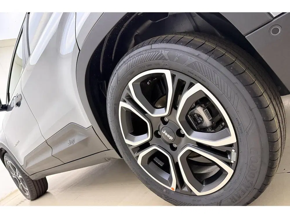 Jeep Avenger Summit 54 kWh uit 2026, foto 17
