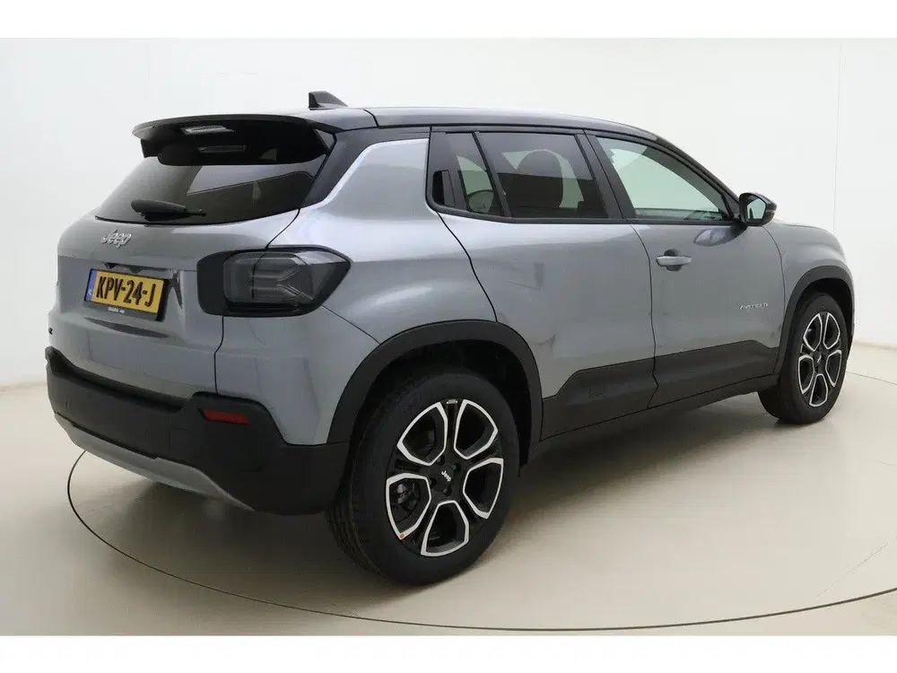 Jeep Avenger Summit 54 kWh uit 2026, foto 2