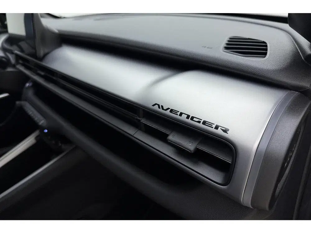 Jeep Avenger Summit 54 kWh uit 2026, foto 7
