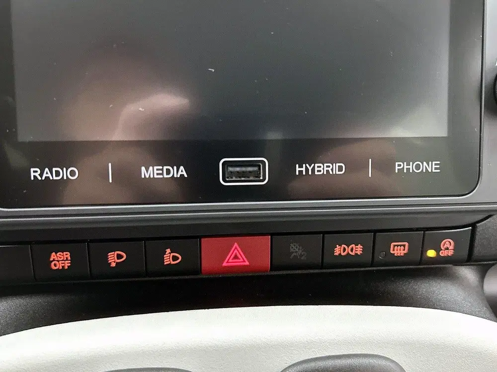 Fiat Panda 1.0 Hybrid Pandina Airco uit 2026, foto 20