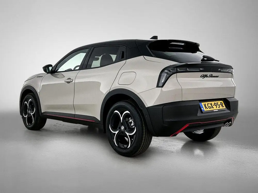Alfa Romeo Junior 1.2 Turbo Hybrid Ibrida Sport Speciale Tac uit 2026, foto 3