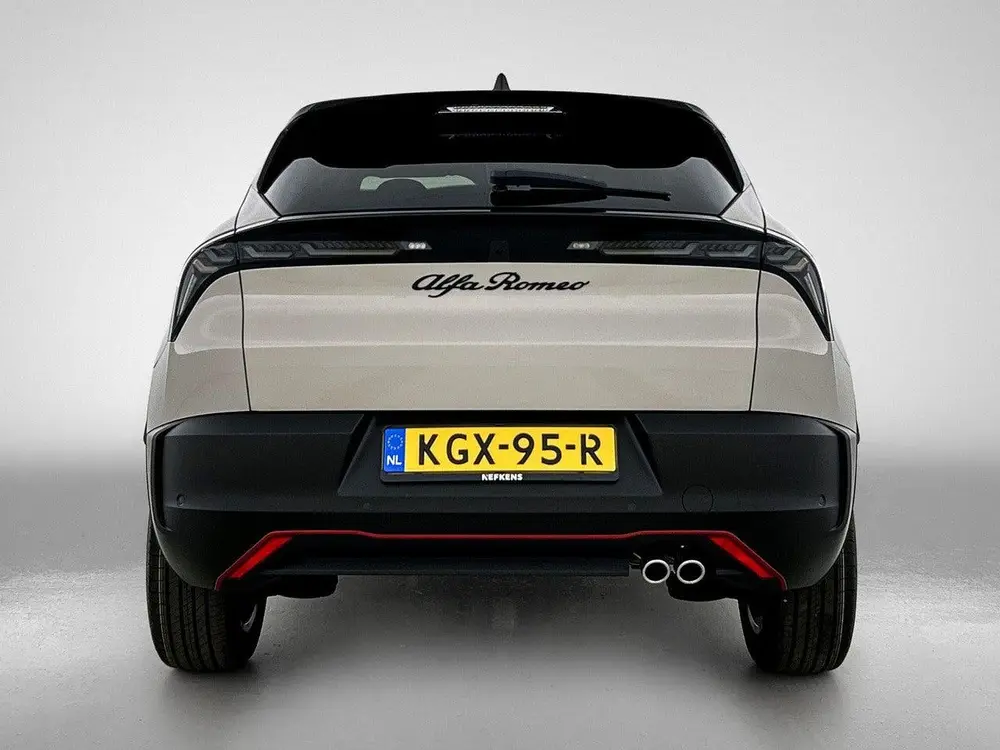 Alfa Romeo Junior 1.2 Turbo Hybrid Ibrida Sport Speciale Tac uit 2026, foto 4