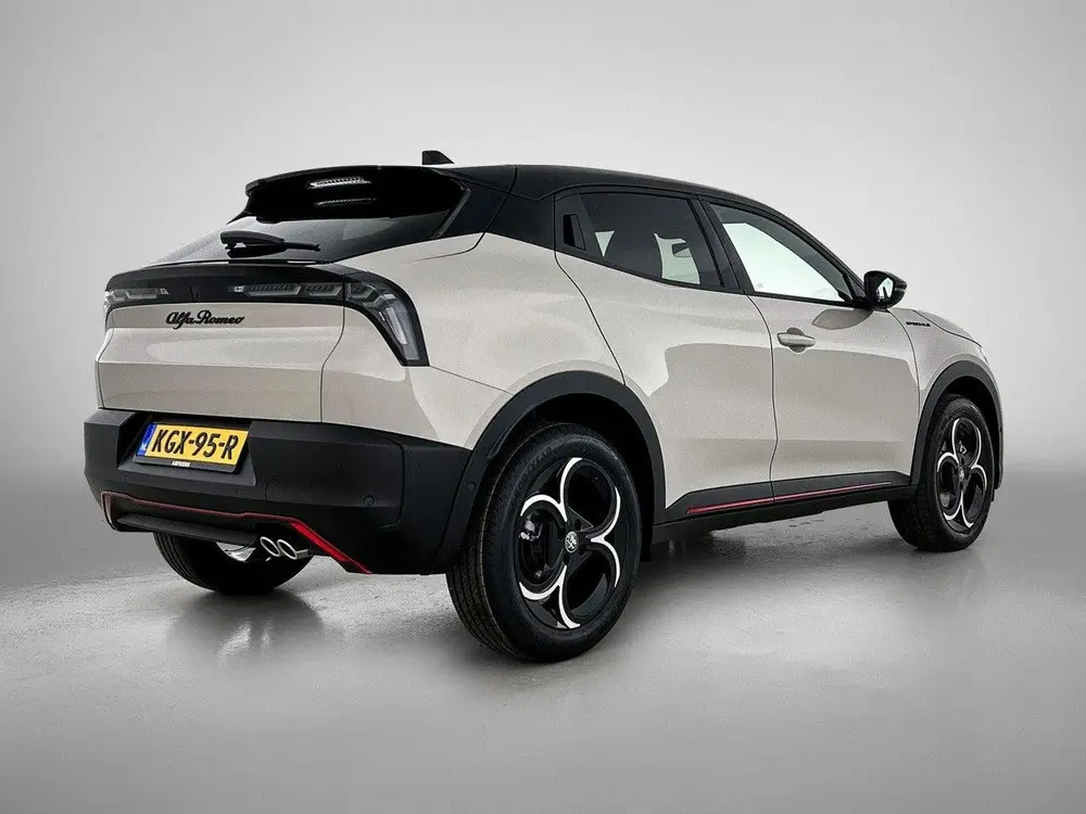 Alfa Romeo Junior 1.2 Turbo Hybrid Ibrida Sport Speciale Tac uit 2026, foto 5