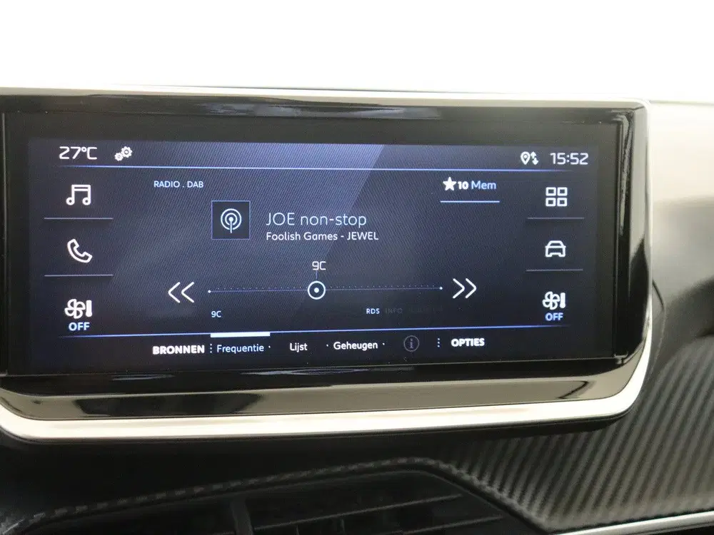 Peugeot 208 1.2 PureTech 100 Style uit 2025, foto 15