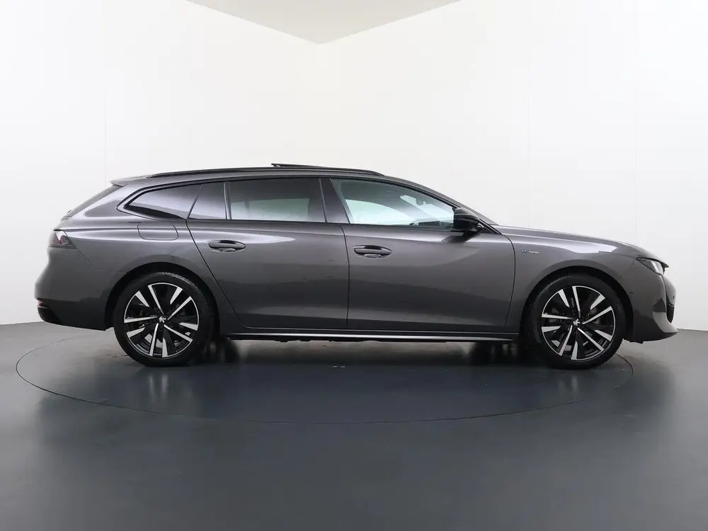 Peugeot 508 SW GT 225pk Plugin-Hybrid Automaat uit 2021, foto 9