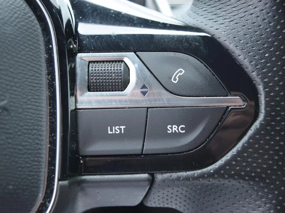 Peugeot 5008 1.2 PureTech GT Pack 7P l Focal l Elektris uit 2023, foto 17