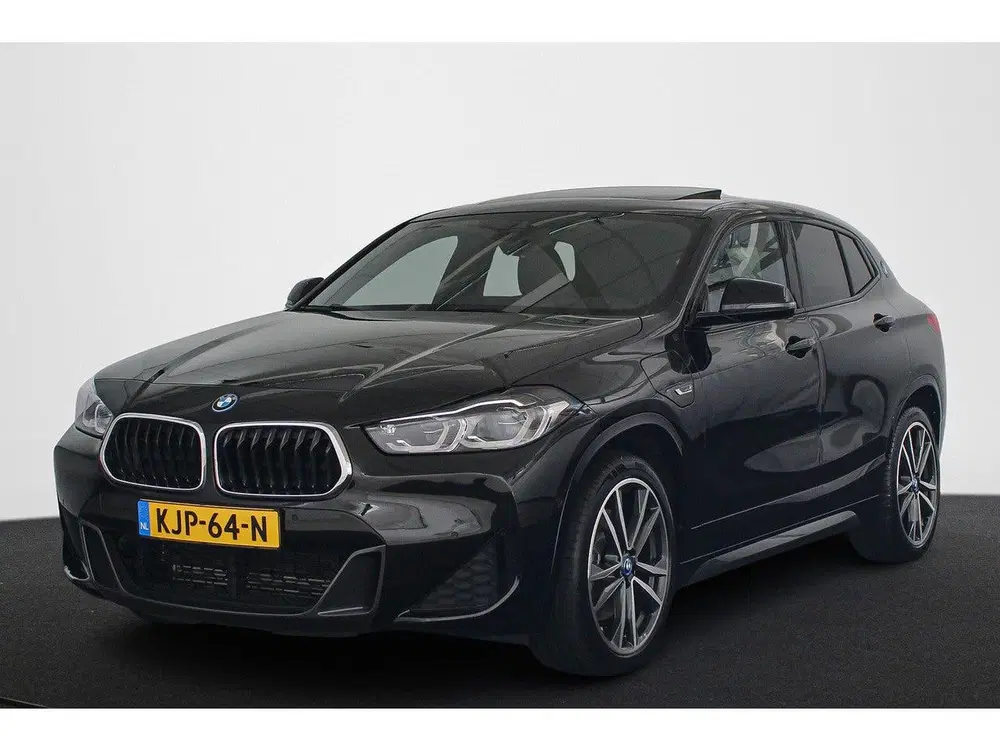 BMW X2 xDrive25e M Sport Panoramadak Head-Up Harm uit 2023