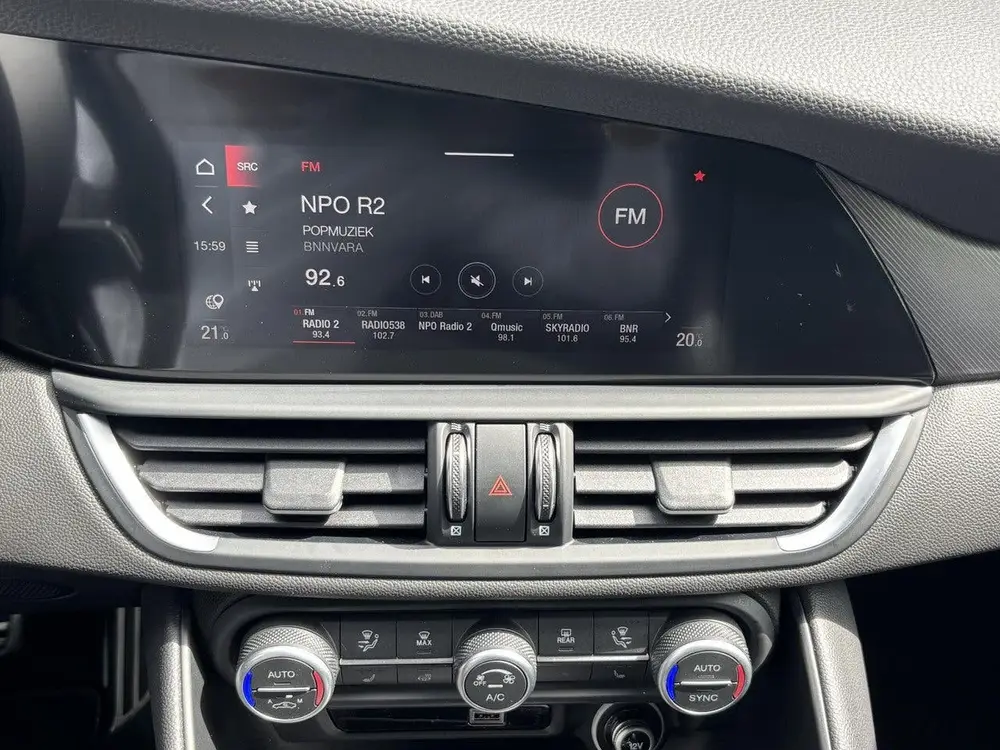 Alfa Romeo Giulia 200pk Sprint Automaat uit 2022, foto 19