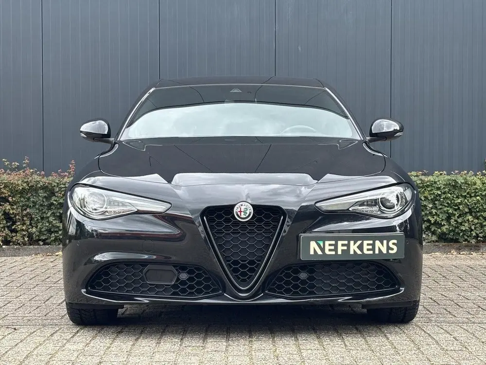 Alfa Romeo Giulia 200pk Sprint Automaat uit 2022, foto 2