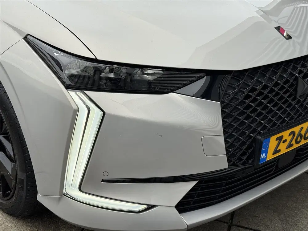 DS Automobiles DS 4 DS DS 4 1.6 E-Tense 225pk Aut Performance uit 2024, foto 5